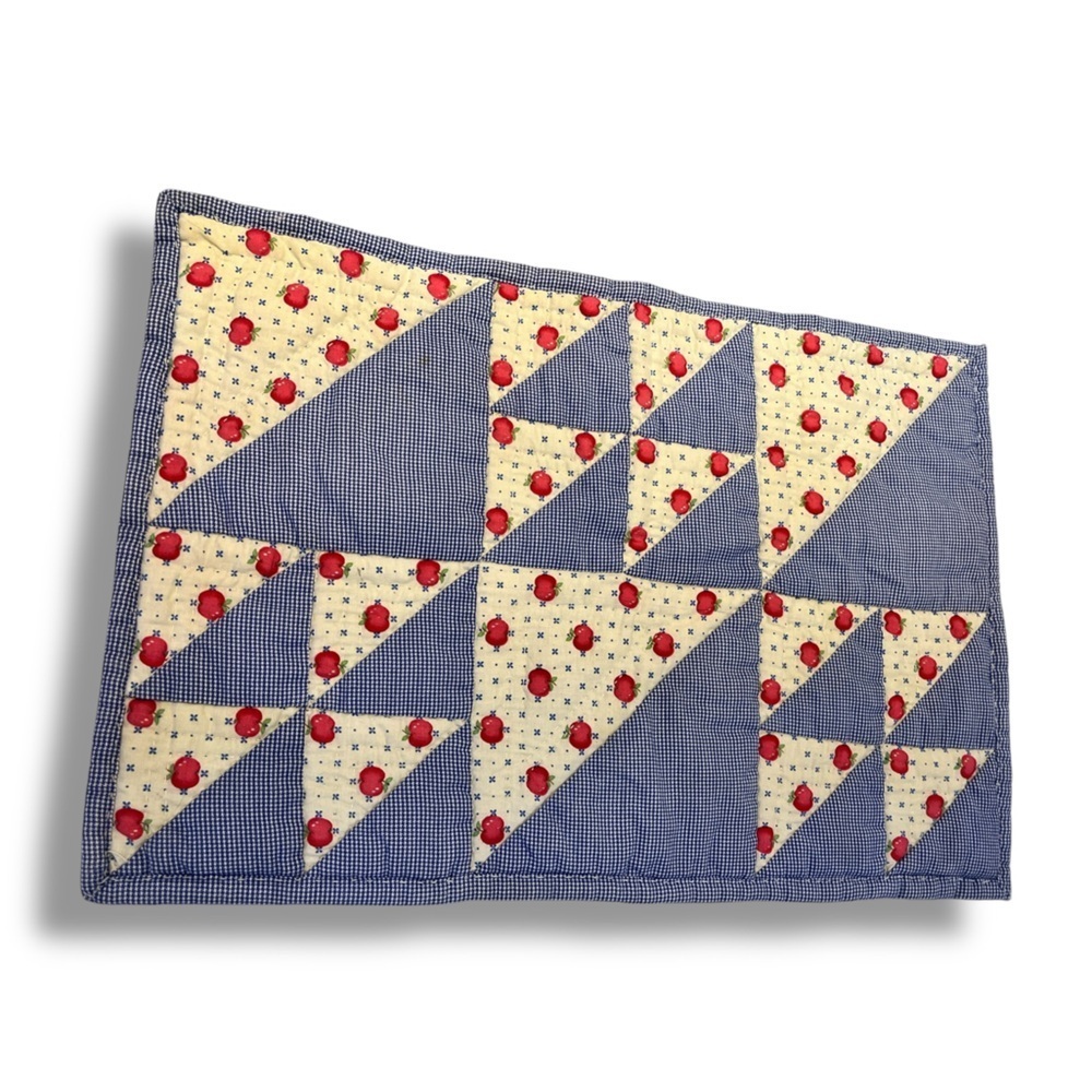 Vintage Hand Quilted Patchwork Wall Hanging or Table Topper | Apple Pattern